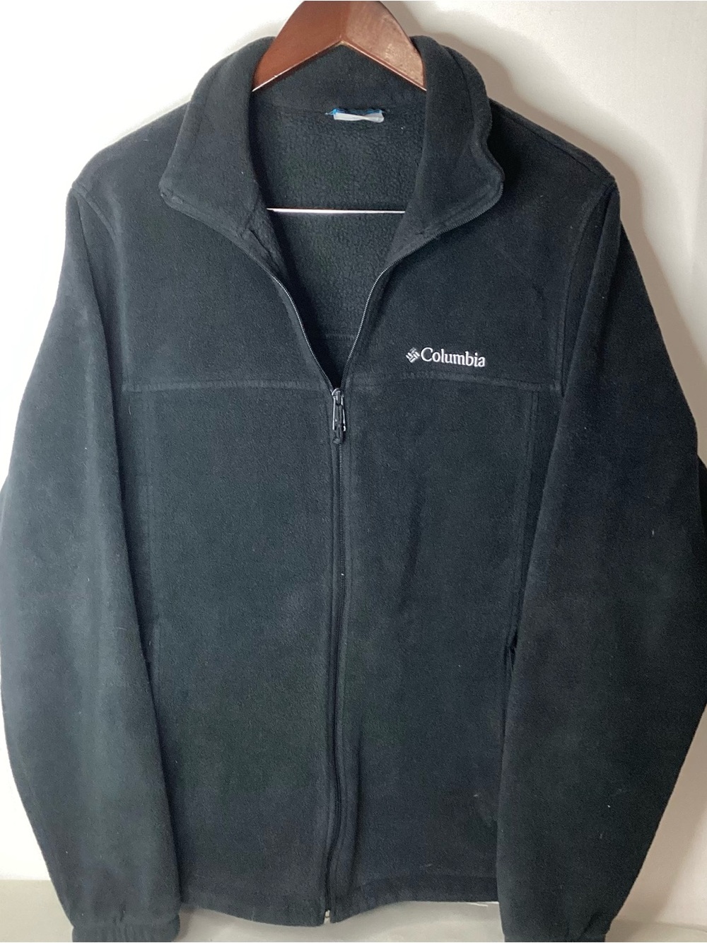 Columbia Black Lightweight Full-Zip Fleece Jacket